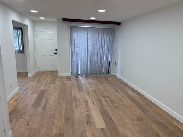 12 Greenbrook Drive 12, Stoughton, MA 02072