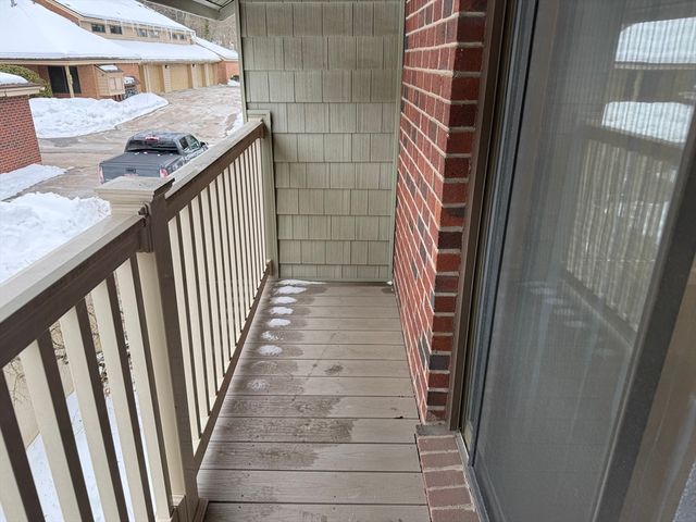 12 Greenbrook Drive 12, Stoughton, MA 02072