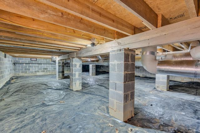 13465 Lantana Rd, Crossville, TN 38572