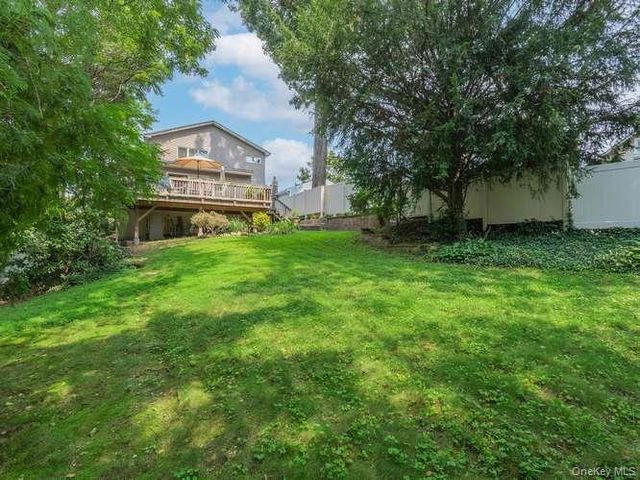 3 Woodland Avenue, Glenwood Landing, NY 11547