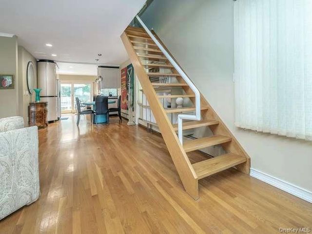3 Woodland Avenue, Glenwood Landing, NY 11547