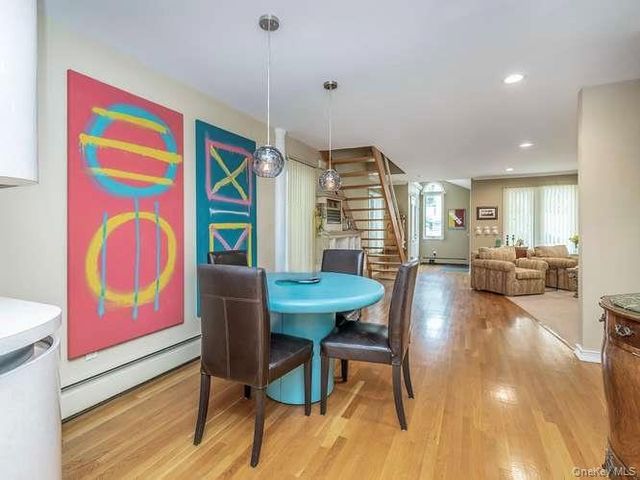 3 Woodland Avenue, Glenwood Landing, NY 11547