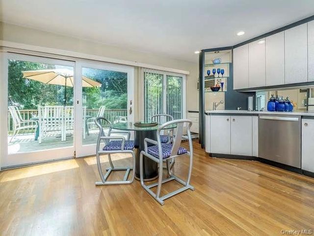 3 Woodland Avenue, Glenwood Landing, NY 11547