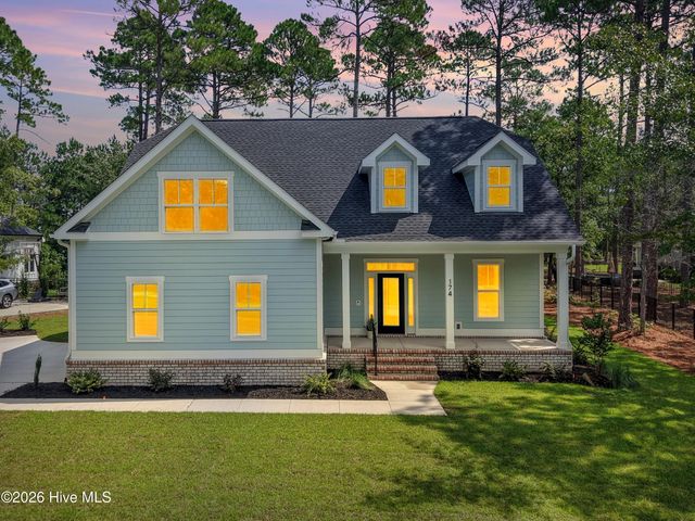 174 Shadowood Court SE, Bolivia, NC 28422