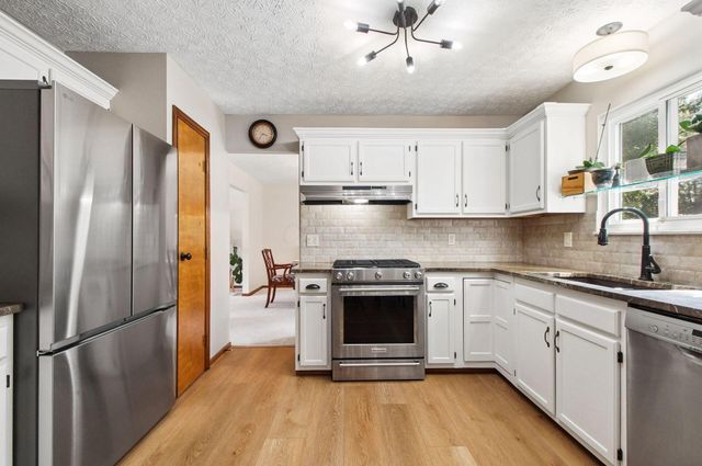 7973 Brookpoint Place, Westerville, OH 43081