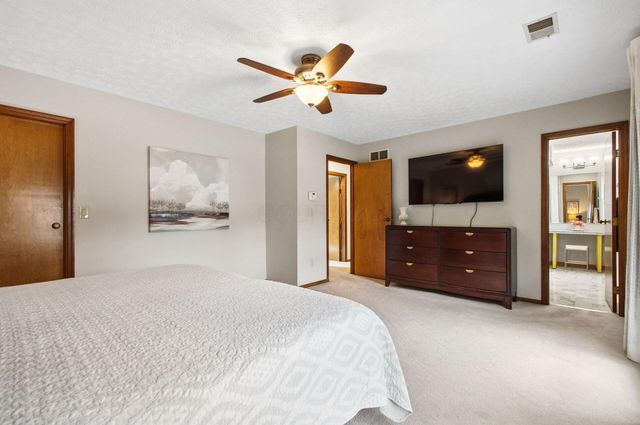 7973 Brookpoint Place, Westerville, OH 43081