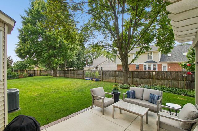 7973 Brookpoint Place, Westerville, OH 43081
