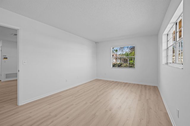 478 Linda Ct, St Augustine, FL 32086