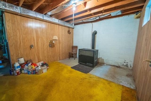 1978 Laurel Creek RD, Pilot, VA 24138