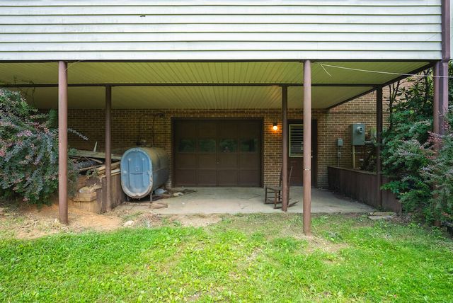 1978 Laurel Creek RD, Pilot, VA 24138