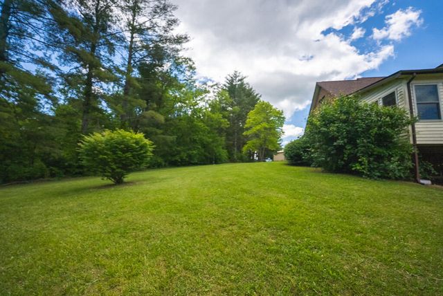 1978 Laurel Creek RD, Pilot, VA 24138
