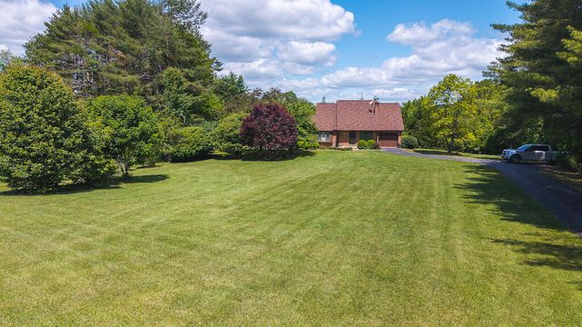 1978 Laurel Creek RD, Pilot, VA 24138
