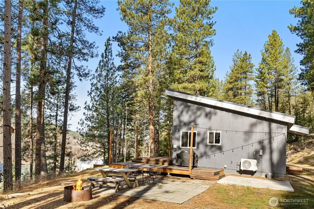 5910 Teanaway Road, Cle Elum, WA 98922