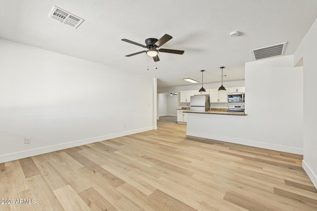10810 N 73RD Drive, Peoria, AZ 85345