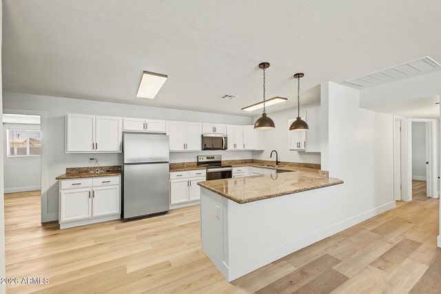 10810 N 73RD Drive, Peoria, AZ 85345