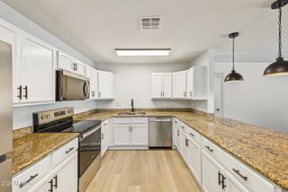 10810 N 73RD Drive, Peoria, AZ 85345