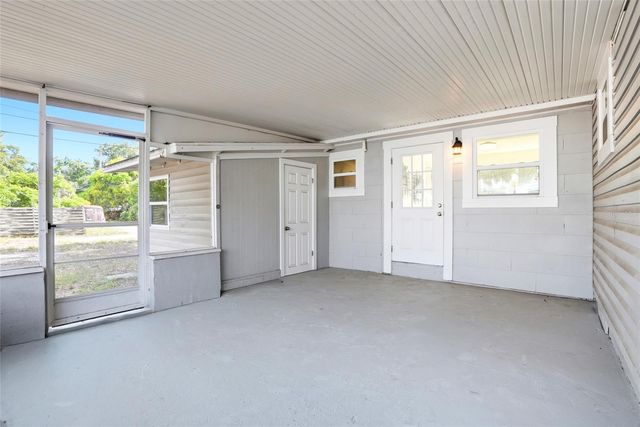 2444 32ND AVENUE N, St Petersburg, FL 33713