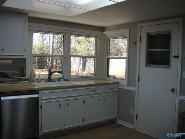 10026 Nadina Drive SE, Huntsville, AL 35803