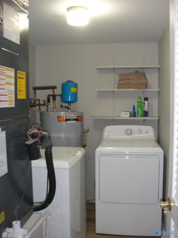 10026 Nadina Drive SE, Huntsville, AL 35803