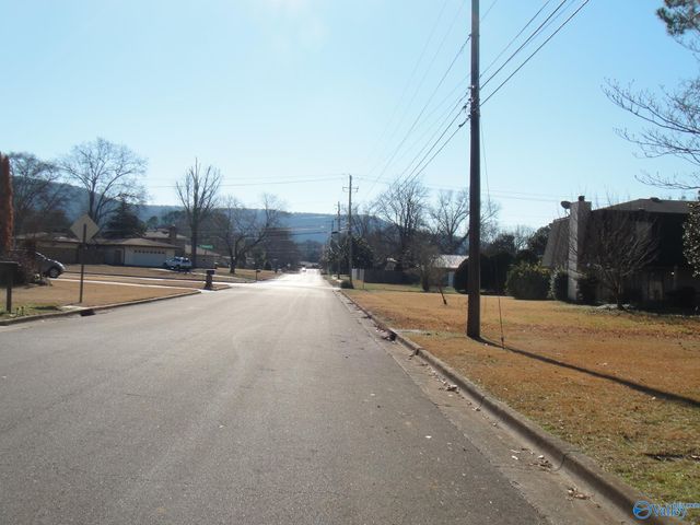 10026 Nadina Drive SE, Huntsville, AL 35803