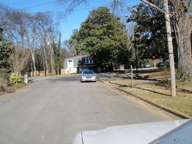 10026 Nadina Drive SE, Huntsville, AL 35803