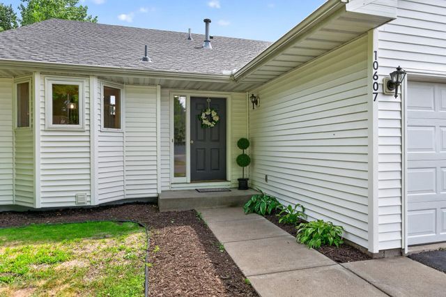 10607 56th Street NE, Albertville, MN 55301