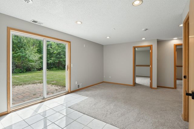 10607 56th Street NE, Albertville, MN 55301