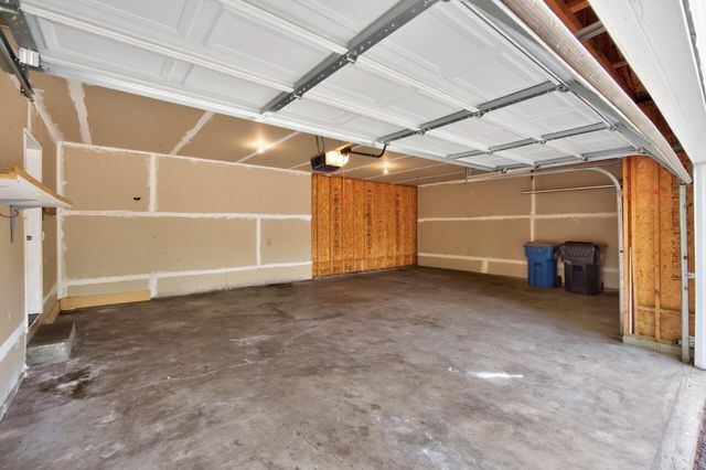 10607 56th Street NE, Albertville, MN 55301