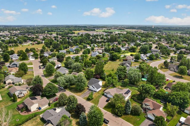10607 56th Street NE, Albertville, MN 55301