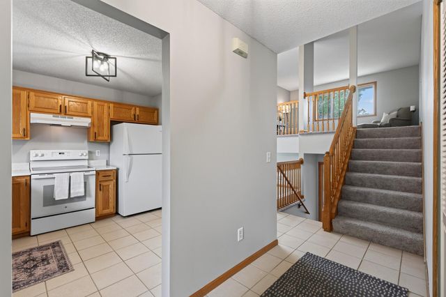10607 56th Street NE, Albertville, MN 55301