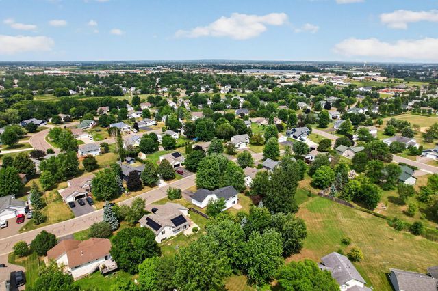 10607 56th Street NE, Albertville, MN 55301