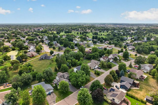 10607 56th Street NE, Albertville, MN 55301