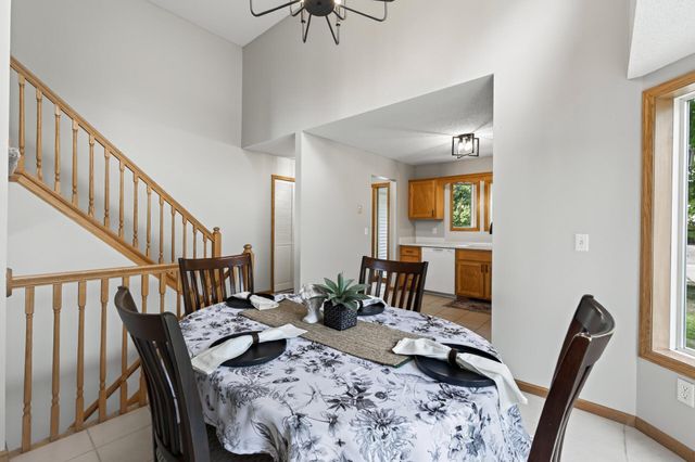 10607 56th Street NE, Albertville, MN 55301