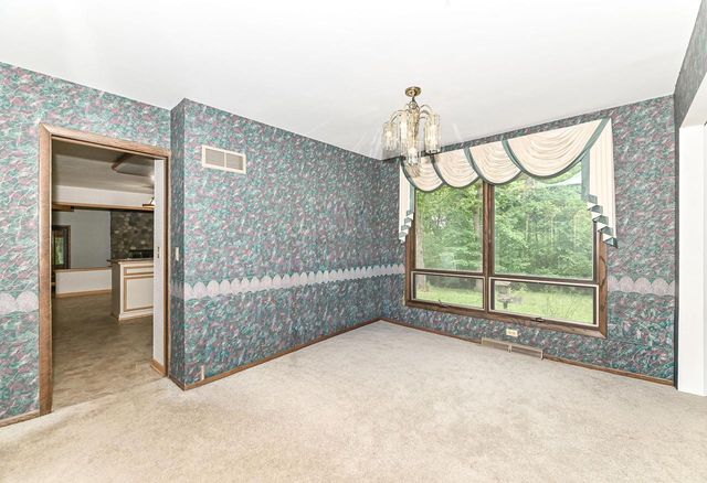 S63W16525 College AVENUE, Muskego, WI 53150