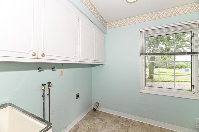 S63W16525 College AVENUE, Muskego, WI 53150
