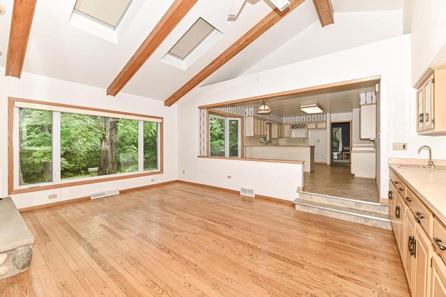 S63W16525 College AVENUE, Muskego, WI 53150