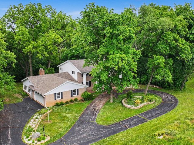 S63W16525 College AVENUE, Muskego, WI 53150
