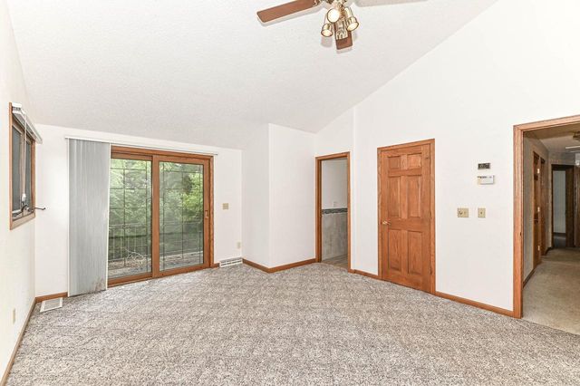 S63W16525 College AVENUE, Muskego, WI 53150