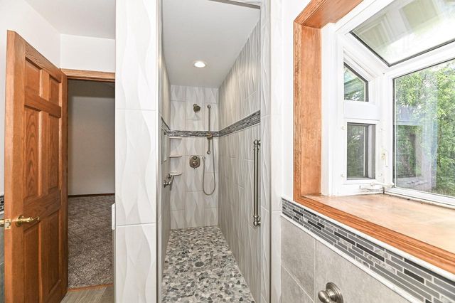 S63W16525 College AVENUE, Muskego, WI 53150