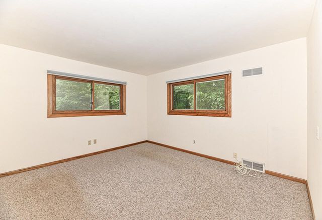S63W16525 College AVENUE, Muskego, WI 53150