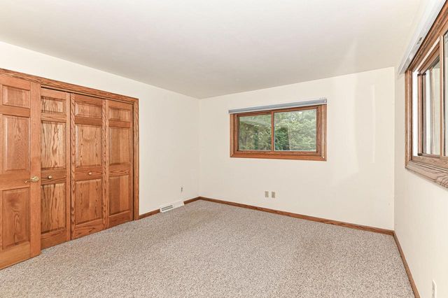 S63W16525 College AVENUE, Muskego, WI 53150