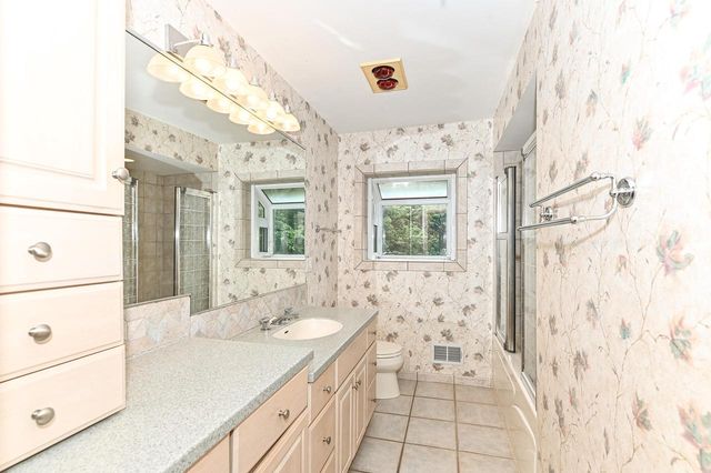 S63W16525 College AVENUE, Muskego, WI 53150