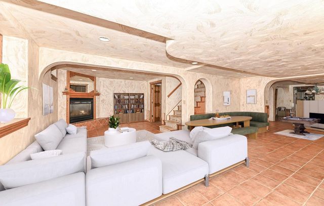 S63W16525 College AVENUE, Muskego, WI 53150