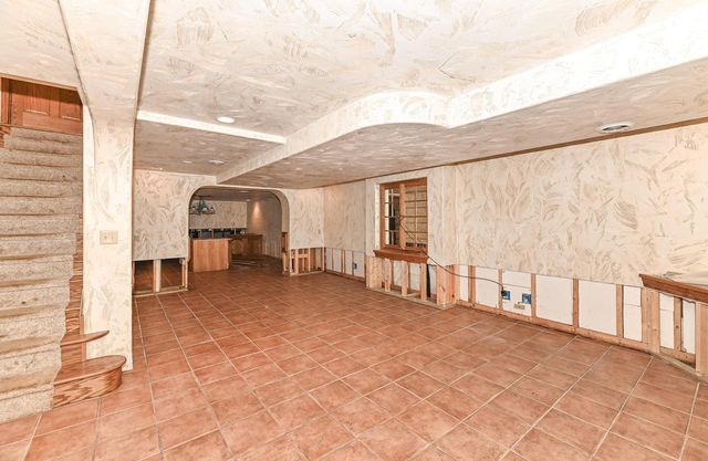 S63W16525 College AVENUE, Muskego, WI 53150