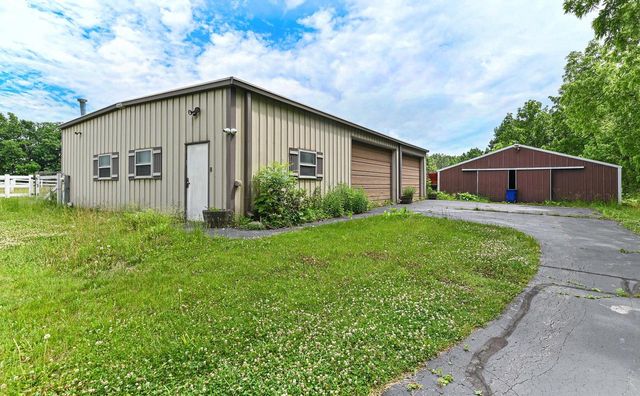 S63W16525 College AVENUE, Muskego, WI 53150
