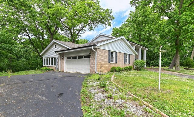 S63W16525 College AVENUE, Muskego, WI 53150