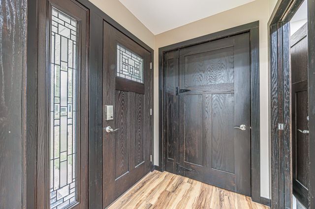 322 4th Ave SE, Hillsboro, ND 58045