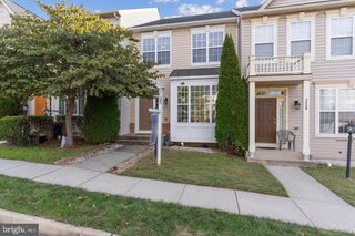 2470 BATTERY HILL CIR, Woodbridge, VA 22191