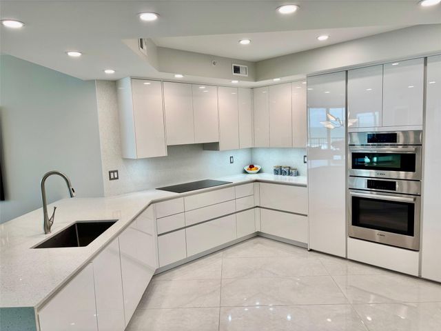 8600 S Ocean Drive 502, Jensen Beach, FL 34957