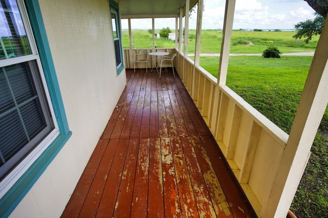 566 Private Road 674, Sargent, TX 77414